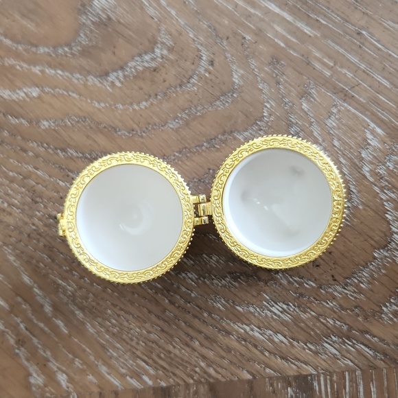 Vintage Trinket - Picture 2 of 2